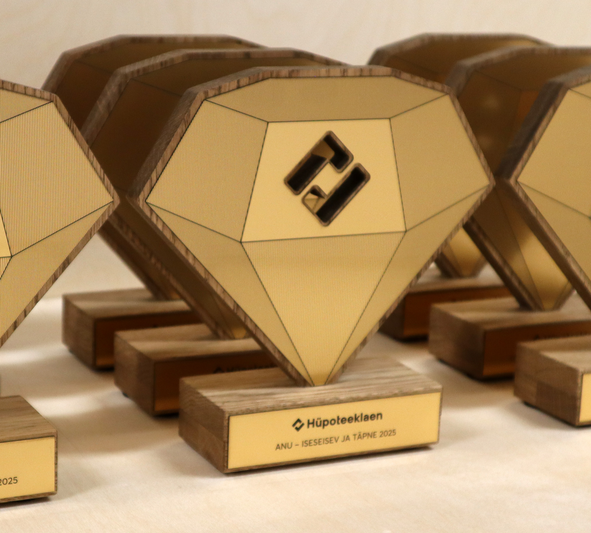 karikad Tallinn - karikate tellimine - puidust karikad