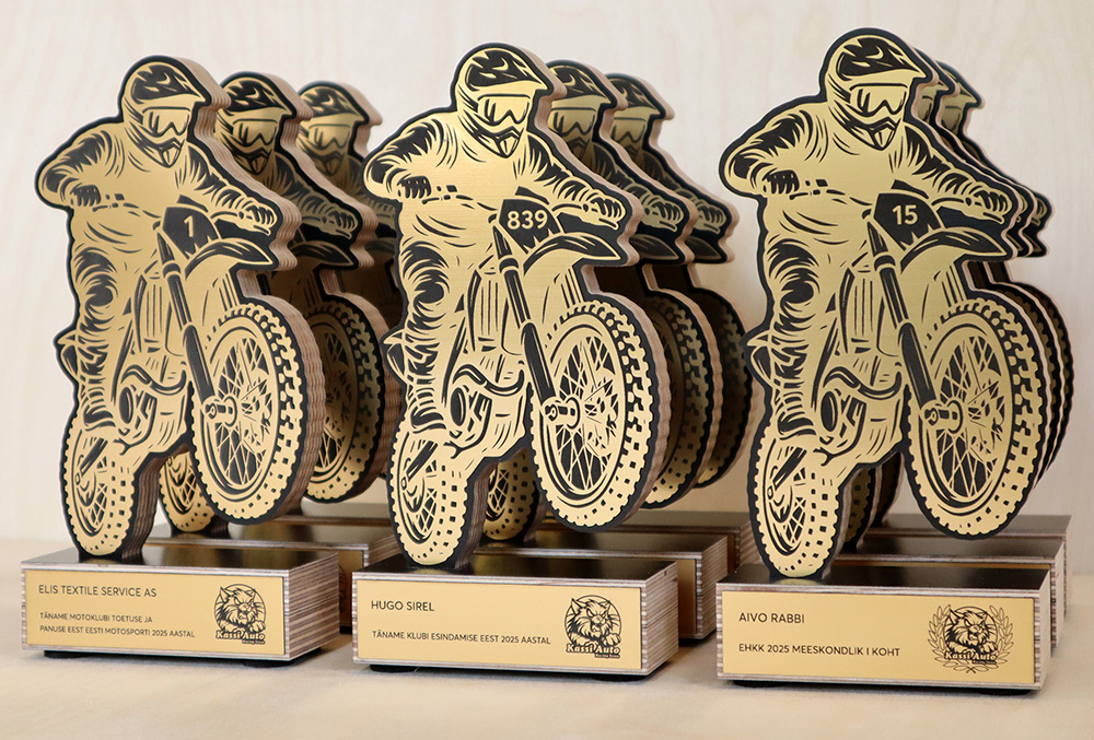 Auhinnad - Karikad - Medalid