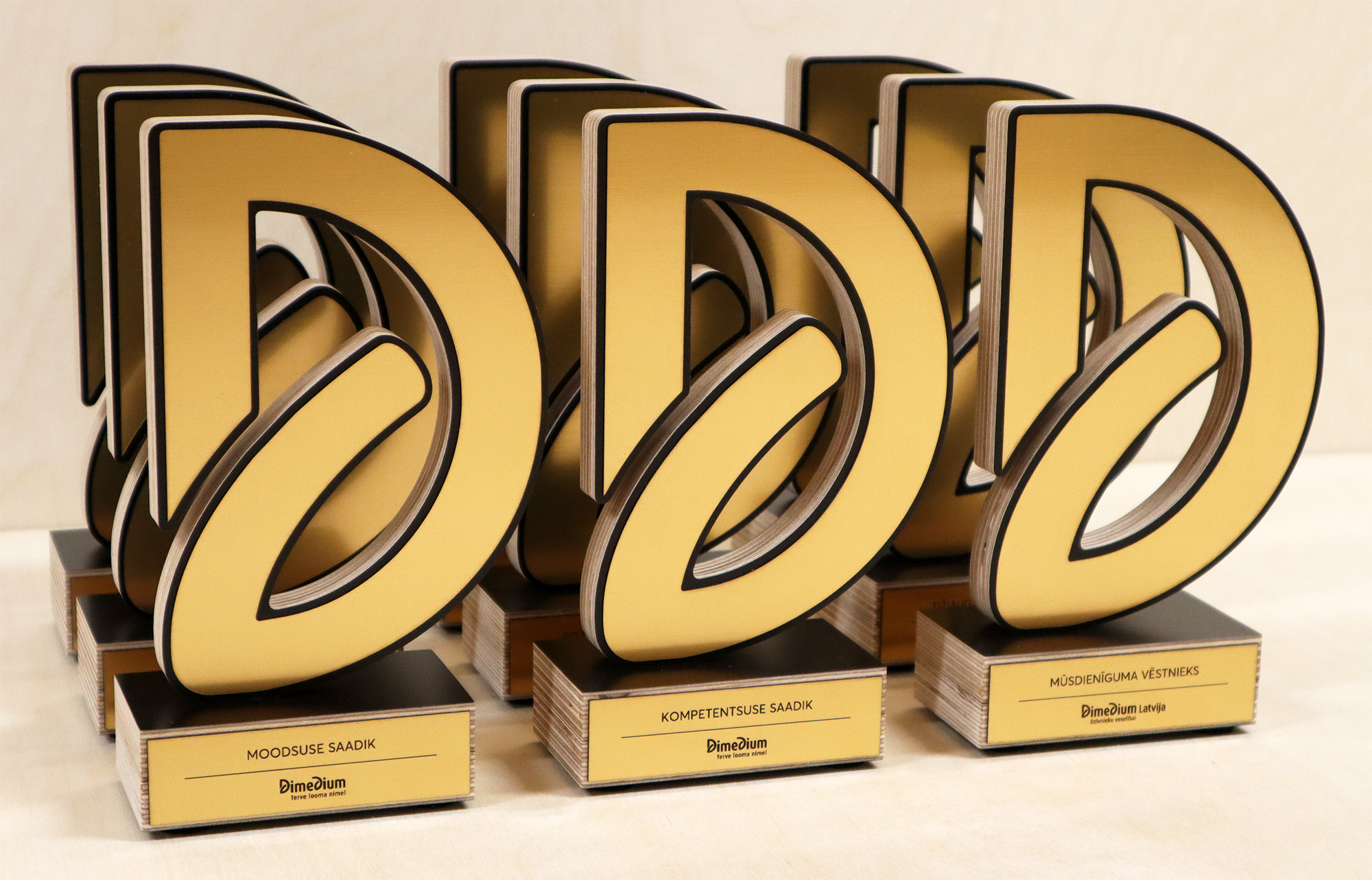 klaasist karikad - karikate tellimine - karikad lastele